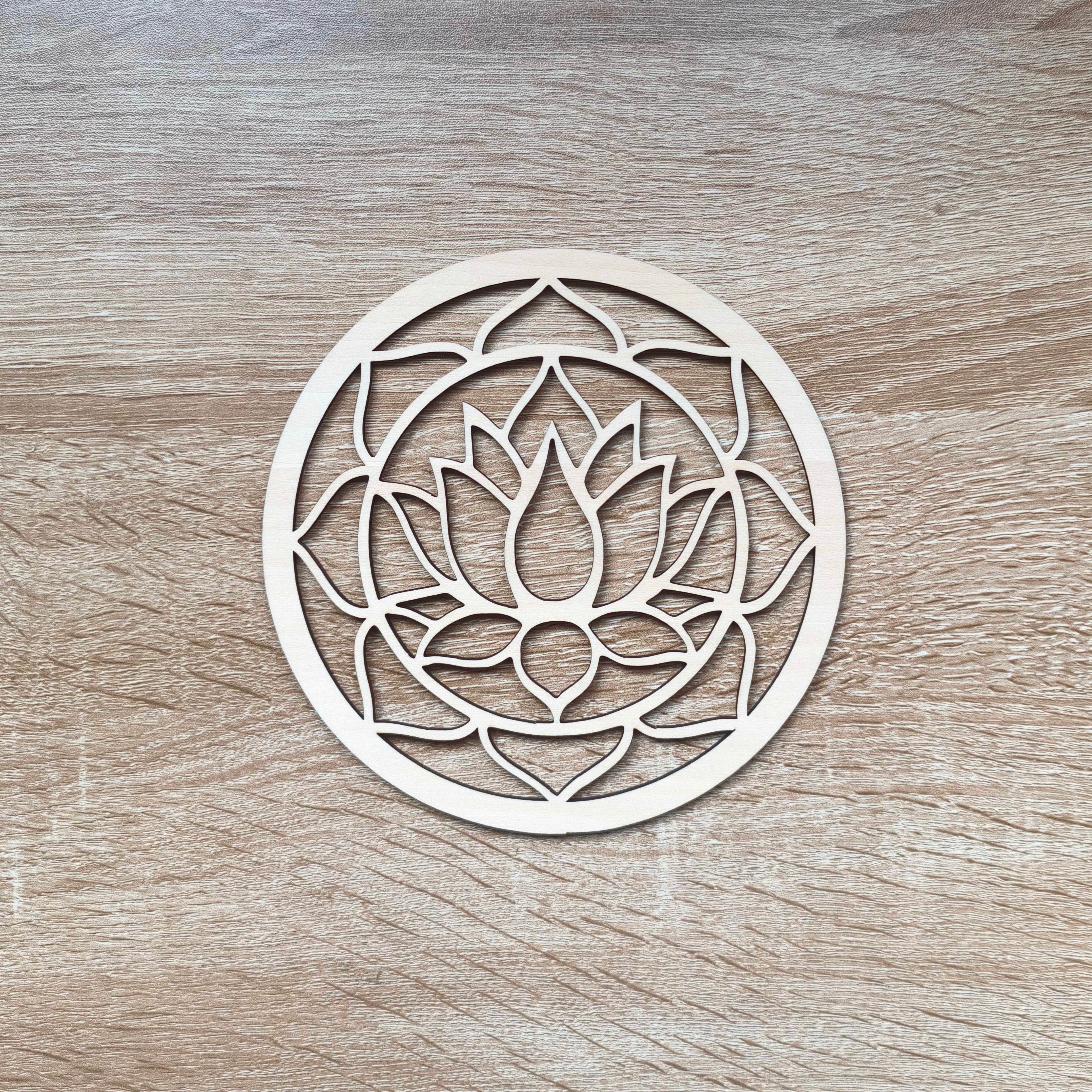 Support en bois mandala avec fleur de lotus 15 cm