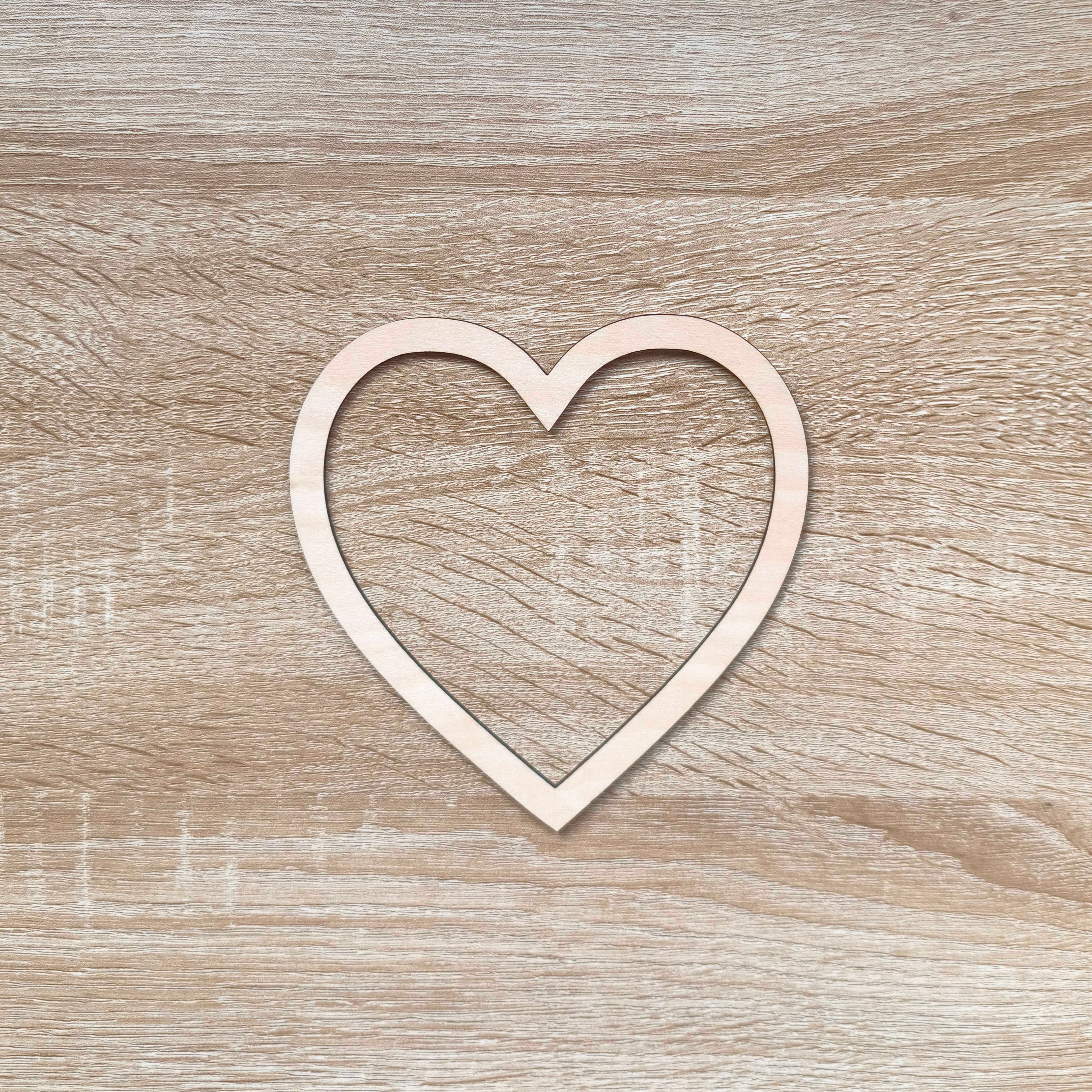 Support en bois en forme de coeur de 15cm