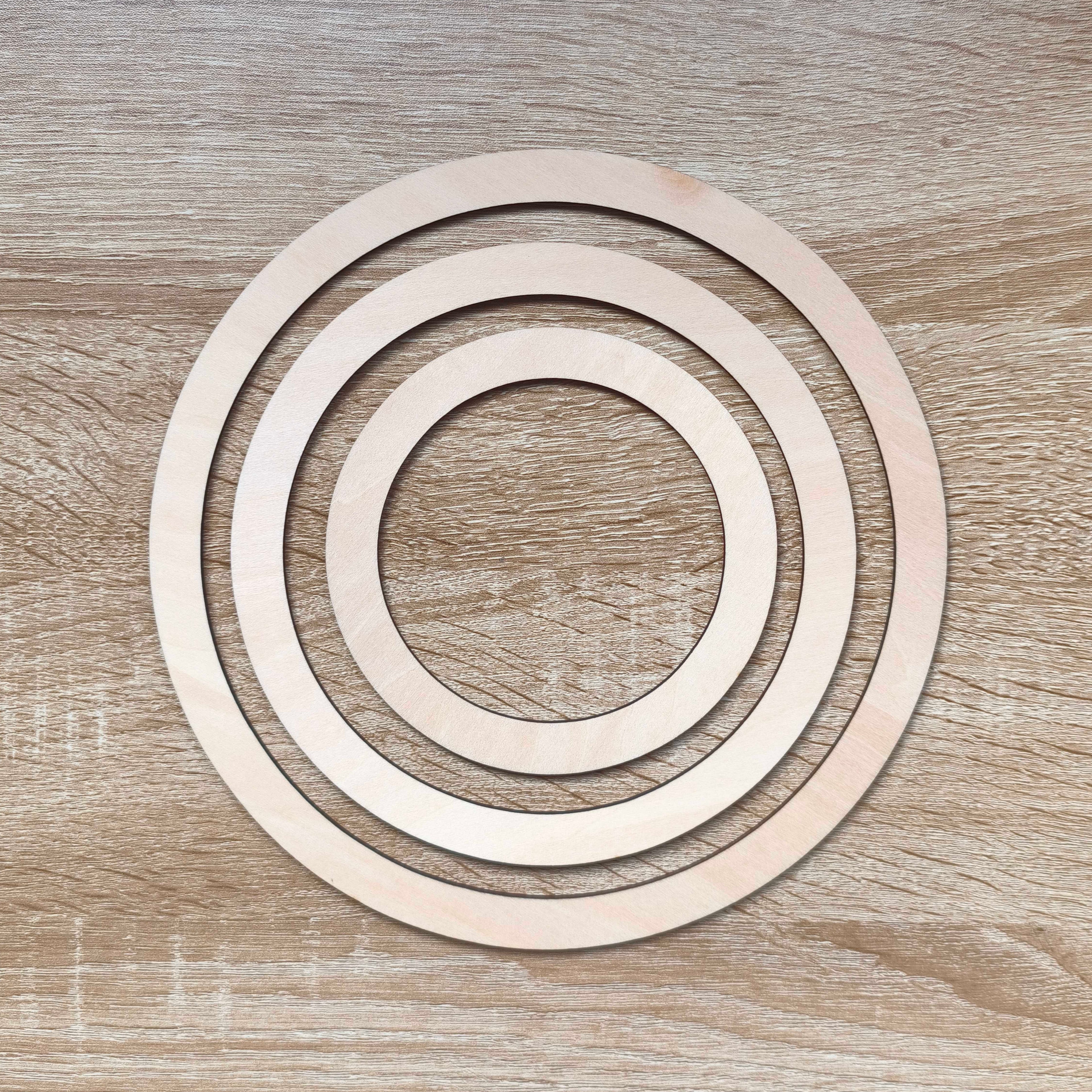 Anneaux en bois épaisseur 1.5cm, dispoen 13cm, 18cm et 23cm