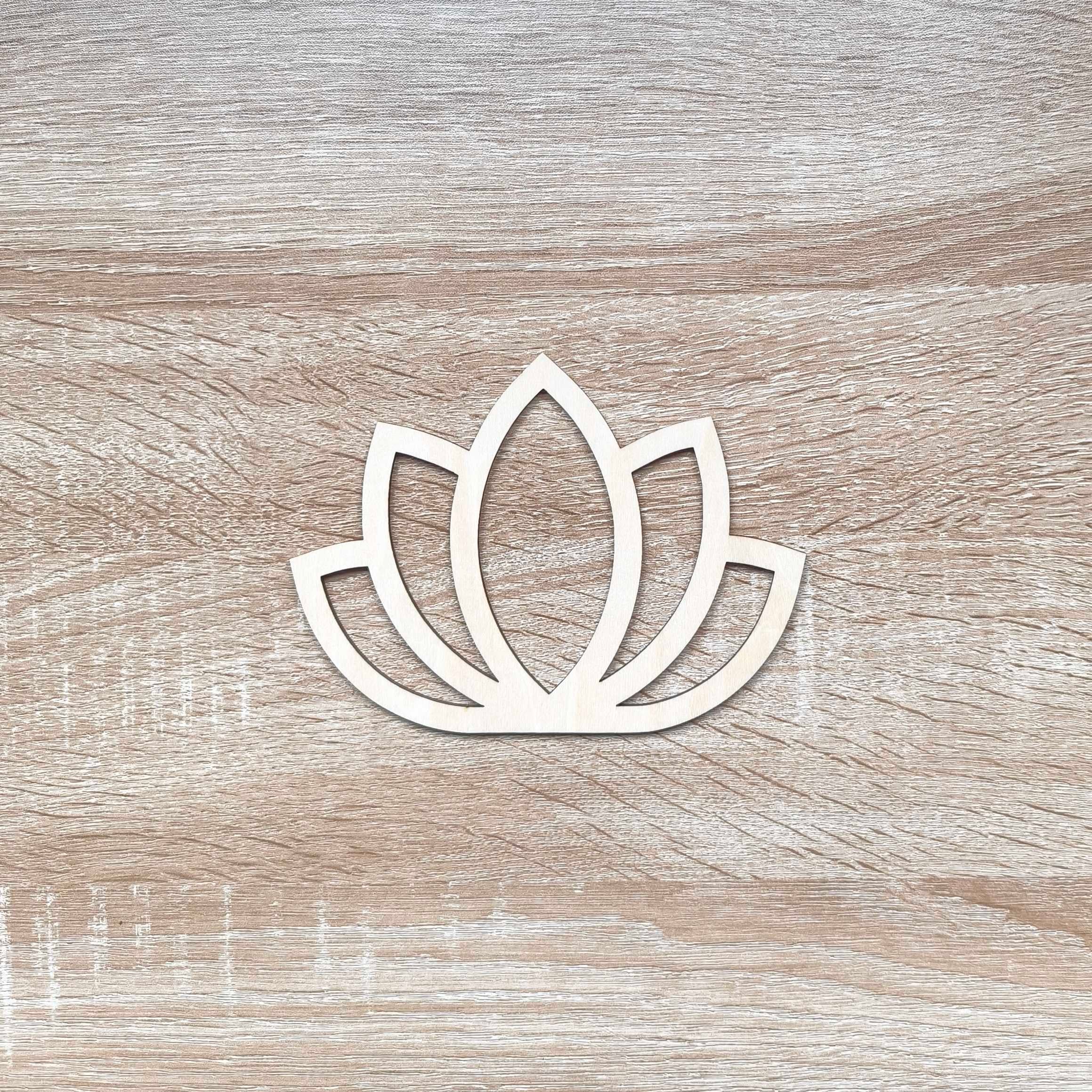 Lotus en bois 15cm