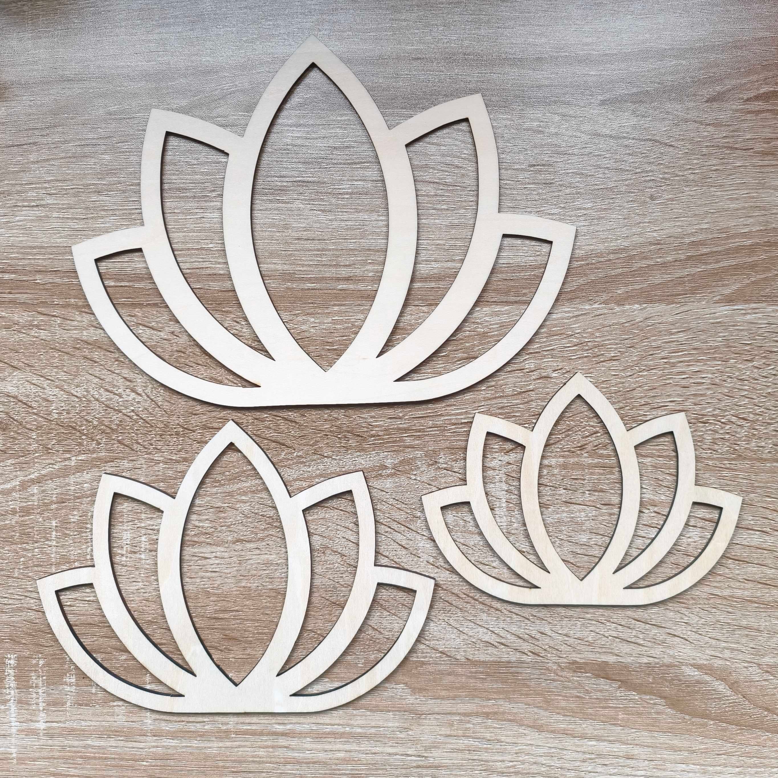 lotus en bois disponible en 15cm, 20cm ou 25cm